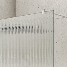 Nordic rifliuoto stiklo dušo sienelė VARIO baltais profiliais 1200mm