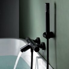 Termostatinis vonios maišytuvas Imex Line su dušo komplektu juodos matinės spalvos